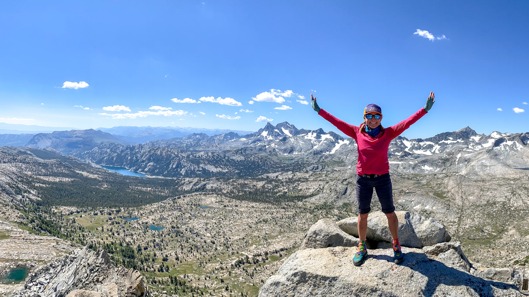 Lady on a Rock là một blog du lịch và leo núi rất thú vị và bổ ích. Xem ảnh và khám phá những câu chuyện và hình ảnh đẹp cùng các lời khuyên hữu ích để trang bị kiến thức cho chuyến đi tiếp theo của bạn.