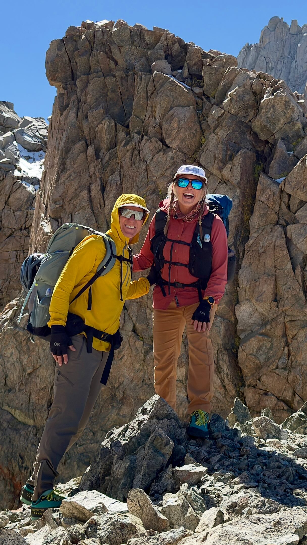 Day 8 on the Eastern Sierra High Route - Lake 11,540 → Middle Fork Bishop Creek 💦🪨🪨🏔️💧💪🏕️